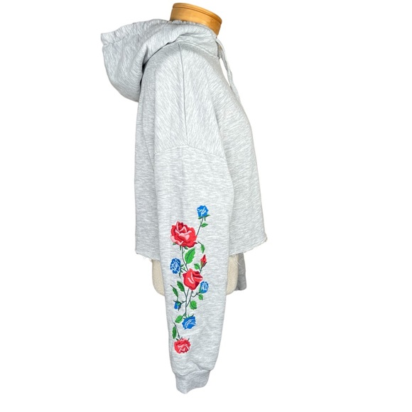 DIVIDED by H & M Cropped Embroidered Hoodie With Raw Hem Oversized M EUC - Picture 4 of 11